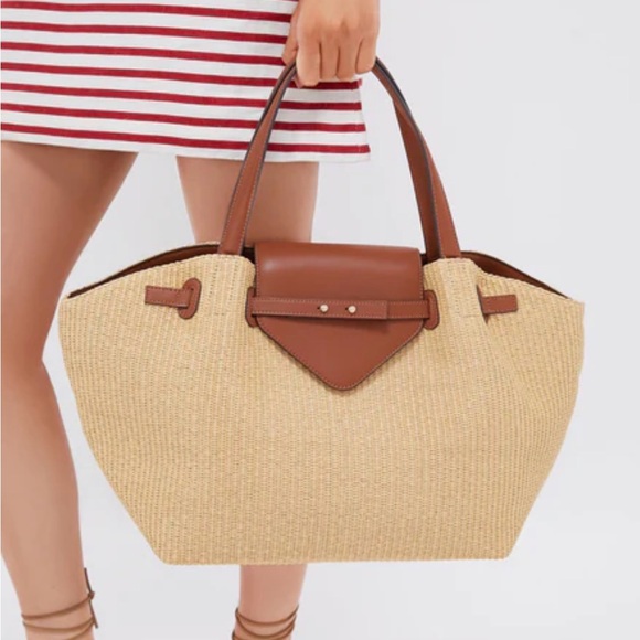 NEW! TUCKERNUCK ACCESSORIES
Raffia Blaine Tote - Picture 2 of 8